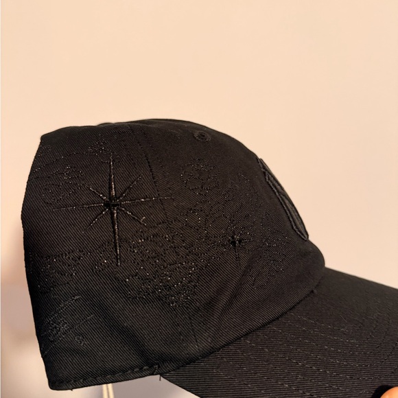 Kith by Lisa NY Yankees Logo Cap, limited edition